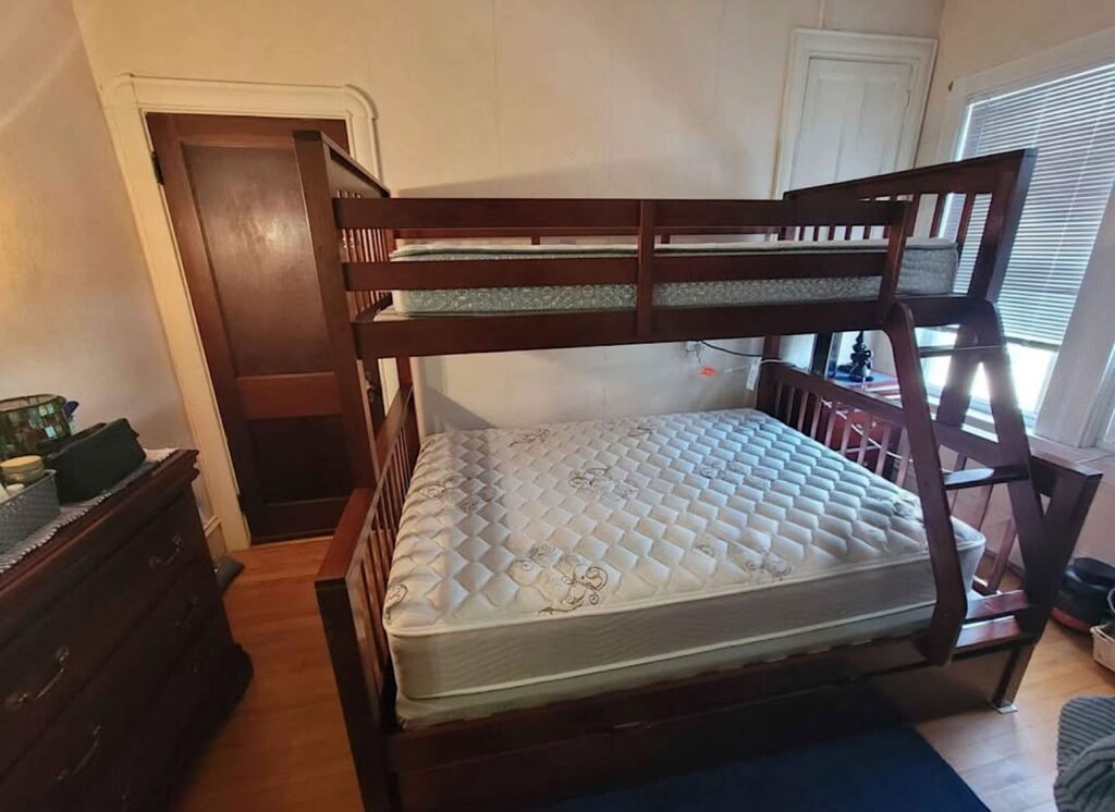 Flat dorm mattress without topper
