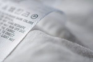 They feel smooth and promise luxury, but is that 1000-thread-count label too good to be true? Let's unravel the truth behind the biggest scam in bedding.